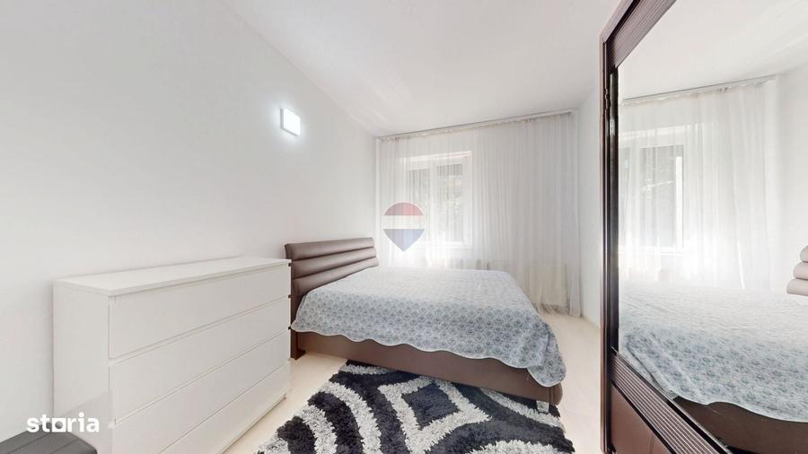 Apartament cu 3 camere în Centrul Civic