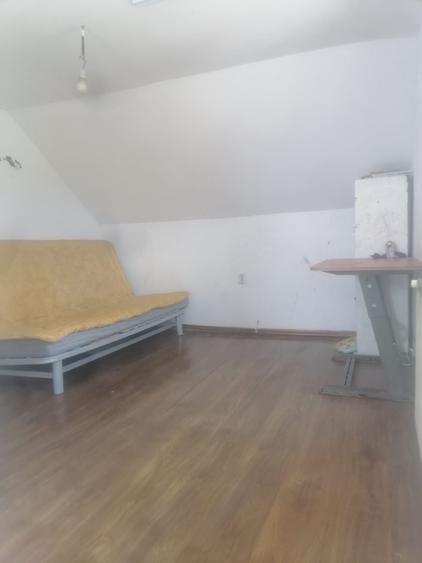 Casă cu 4 camere în Schitu Golești