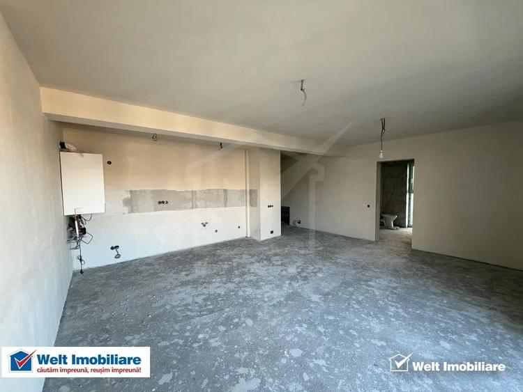 Casă individuală cu 4 camere semidecomandat cu Canalizare în Mănăștur