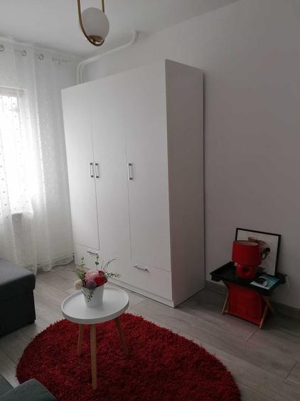 Vand apartament 3 camere- Tomis 3, aleea Soveja - 7
