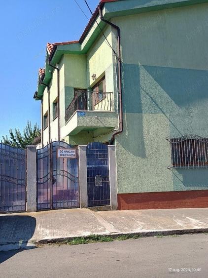 Casă cu 6 camere cu Teren 354 Mp în Central