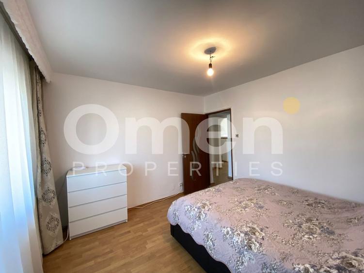 Apartament cu 4 camere decomandat în Central