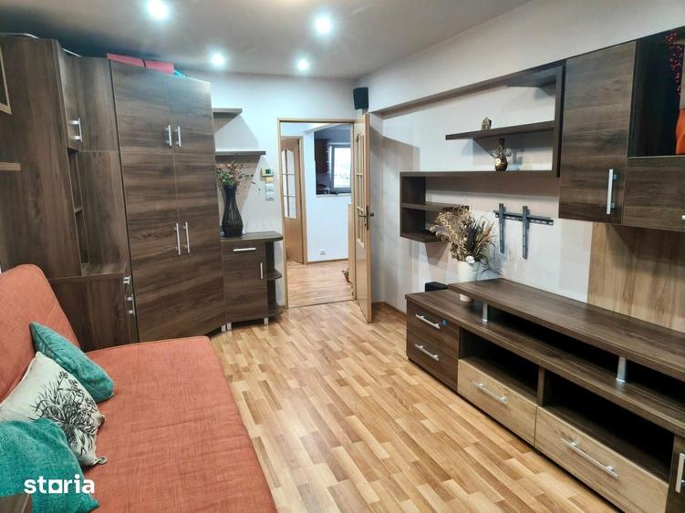 Apartament cu 3 camere decomandat în Mărăști