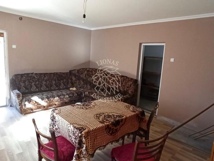 Casă individuală cu 3 camere cu Canalizare în Șieuț