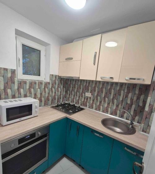 Apartament cu 2 camere semidecomandat, mobilat în Tomis Nord