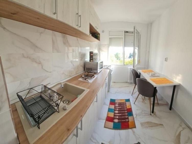 Apartament cu 2 camere semidecomandat, mobilat în Theodor Pallady