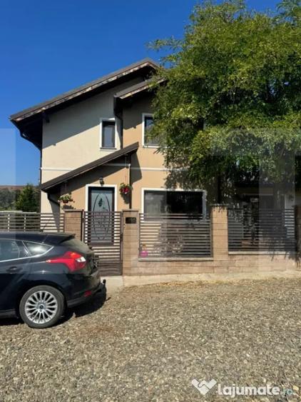 Casă cu 5 camere cu Teren 514 Mp în Central