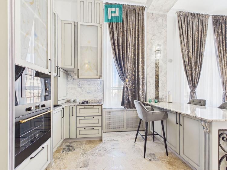 Apartament cu 2 camere semidecomandat, mobilat în Ultracentral