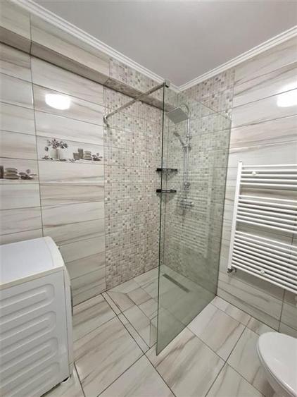 Apartament cu 3 camere decomandat, mobilat în Exterior Sud