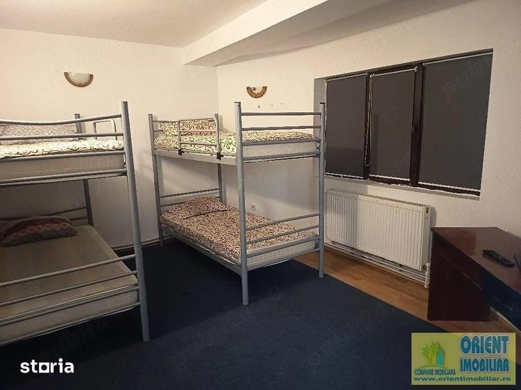 Casă cu 7 camere cu Teren 300 Mp în Nord