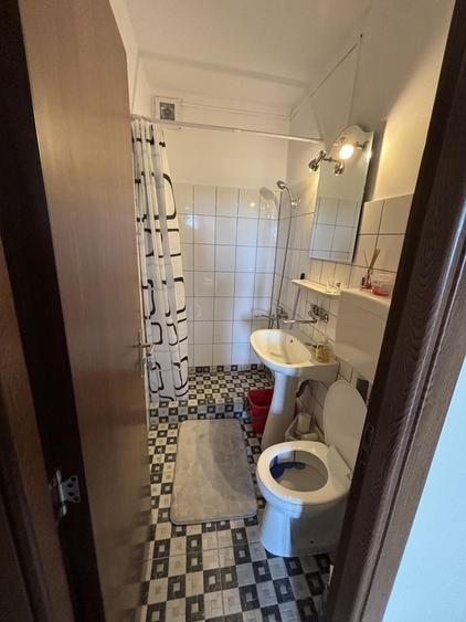 Apartament cu 2 camere decomandat în Complex Studențesc