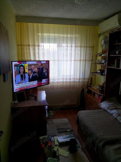 Apartament cu 3 camere semidecomandat în Lugoj