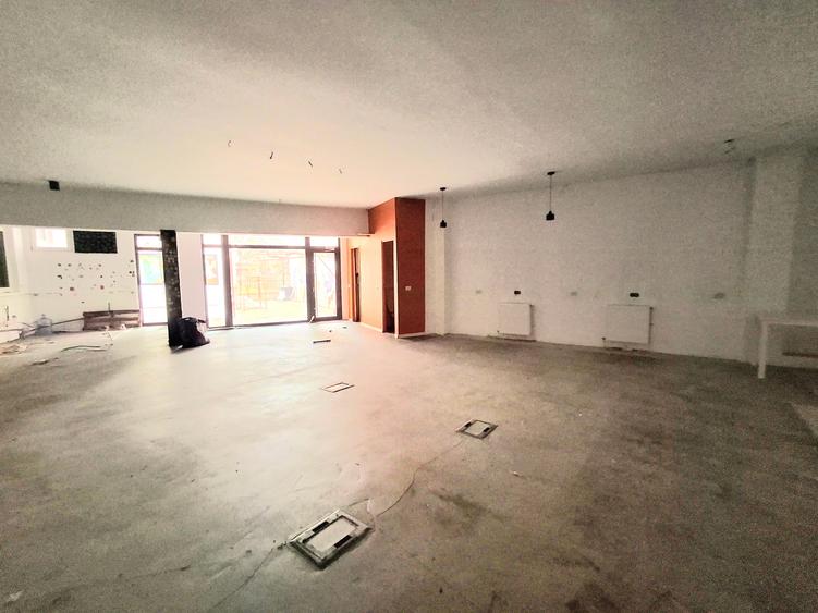 Casă individuală cu 12 camere cu Teren 500 Mp în Unirii
