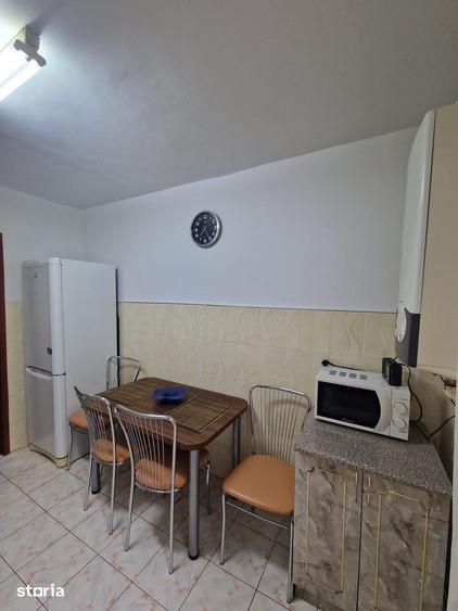 Apartament cu 3 camere în Tudor Vladimirescu