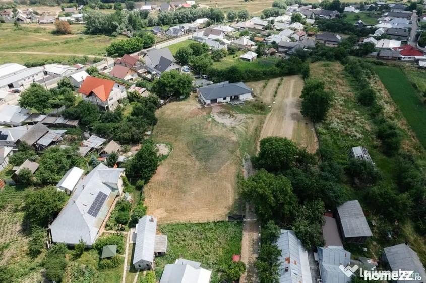 Casă cu 5 camere cu Teren 4242 Mp în Lunca (Vânători-Neamț)