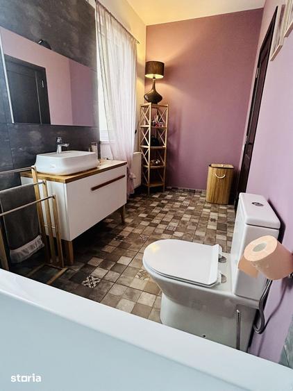 Casă cu 4 camere cu Teren 320 Mp în Dumbrăvița