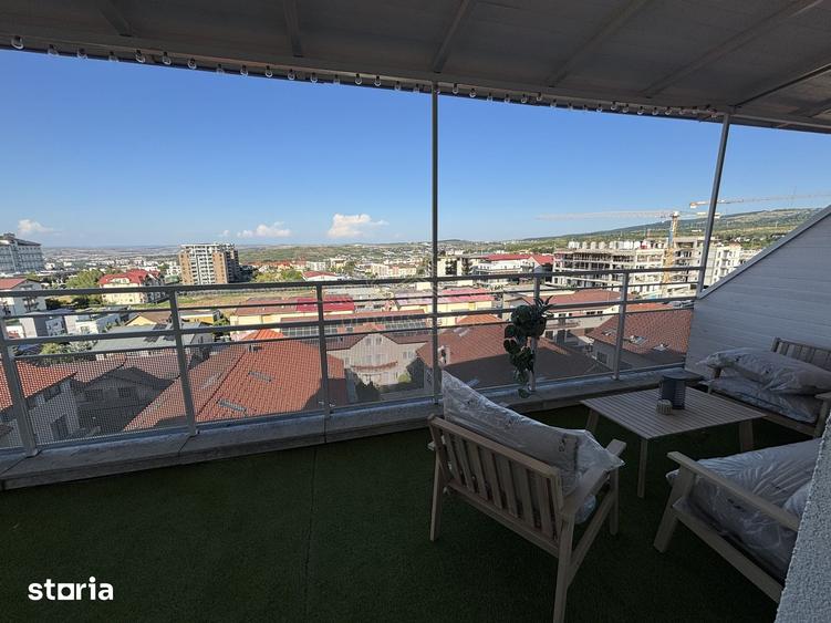 Apartament cu 6 camere decomandat în Bună Ziua