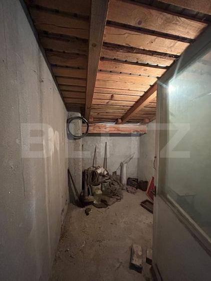 Spațiu comercial, de 700 mp, în Moreni