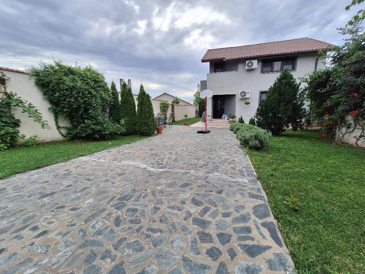 Casă individuală cu 4 camere cu Teren 520 Mp în Braniștea