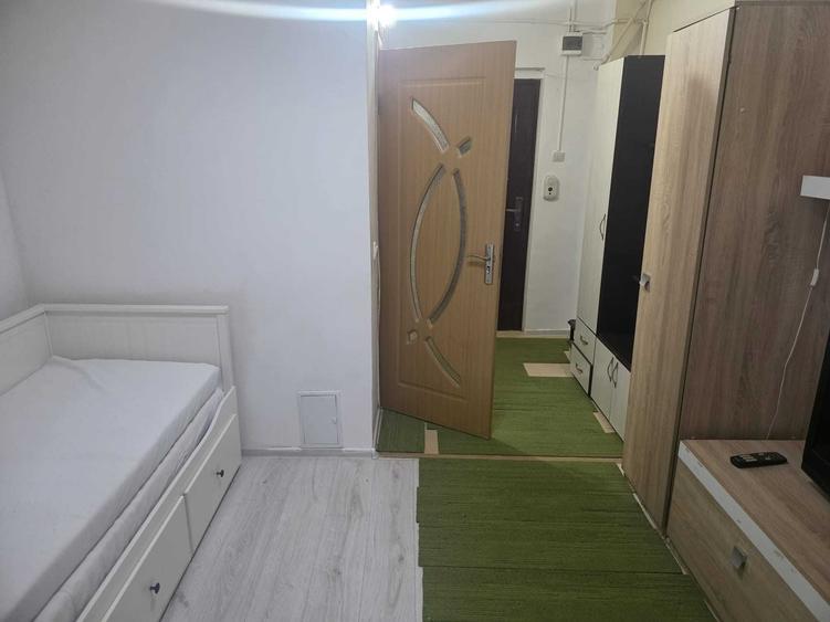 Garsonieră decomandată în Exterior Vest