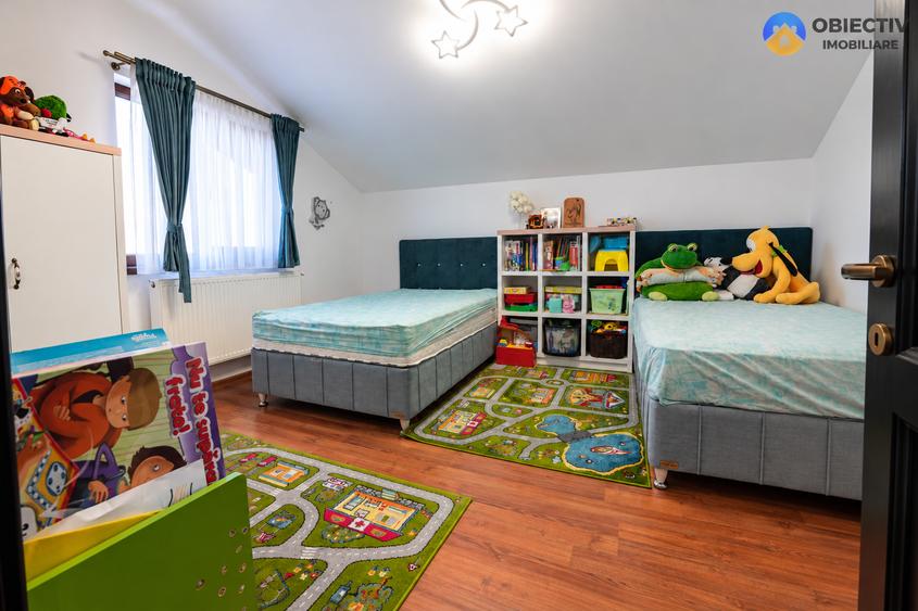 Casă individuală cu 4 camere cu Teren 682 Mp în Dobreni