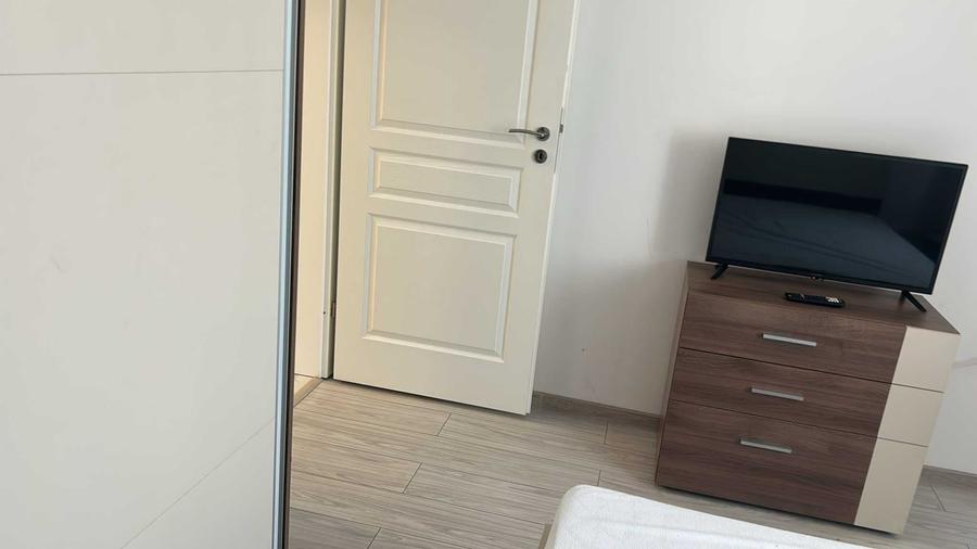 Apartament cu 2 camere decomandat în Valea Adâncă