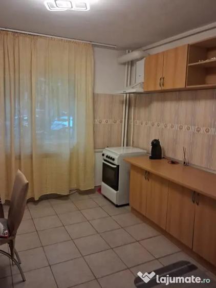 Apartament cu 2 camere decomandat în 13 Septembrie