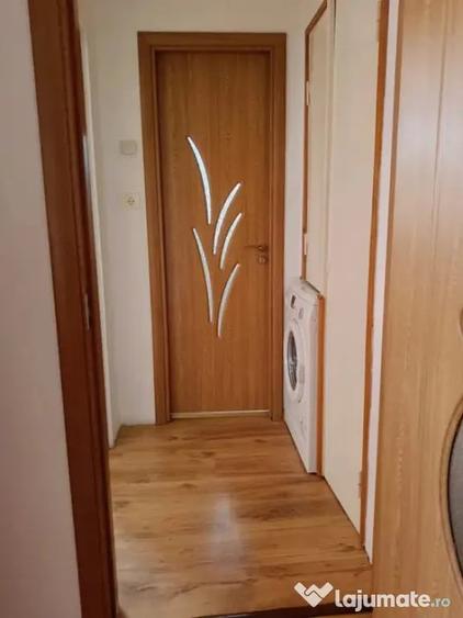 Apartament cu 3 camere decomandat în Cedonia