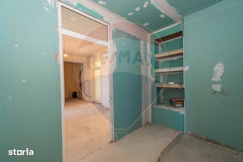 Apartament cu 4 camere în Eminescu