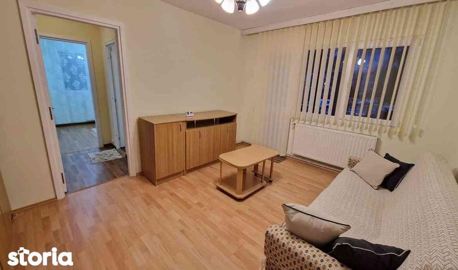 Chirie apartament 3 camere cu 2 balcoane zona Astra str.Neptun - 1