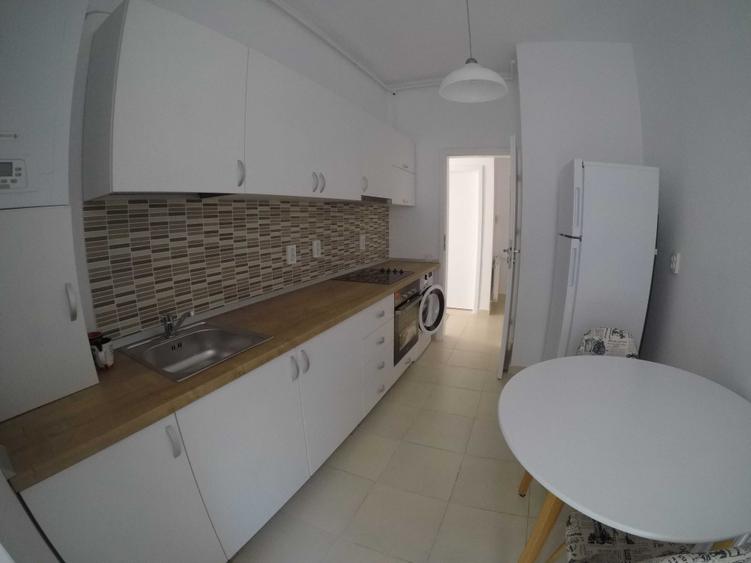 Apartament cu 2 camere semidecomandat în Calea Turzii