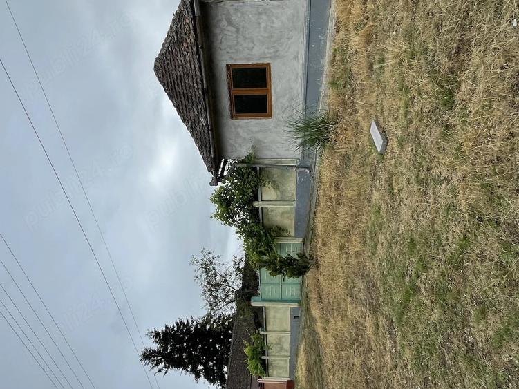 Casă cu Teren 1411 Mp în Măderat