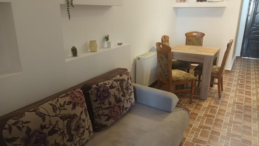 Apartament cu 2 camere decomandat în Semicentral