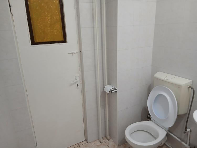 Apartament cu 2 camere decomandat în Nicolina