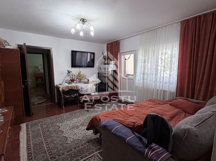 Apartament cu 2 camere semidecomandat, mobilat în Freidorf