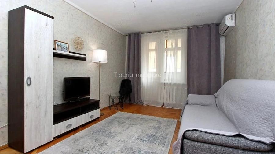Garsoniera de inchiriat in Sebastian cu centrala proprie