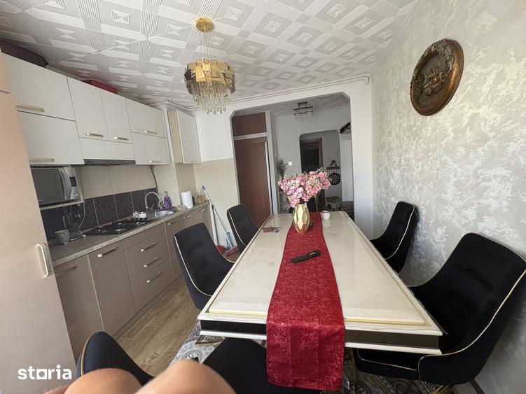 Apartament cu 3 camere în Central