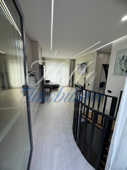 Apartament cu 3 camere, mobilat în Florești
