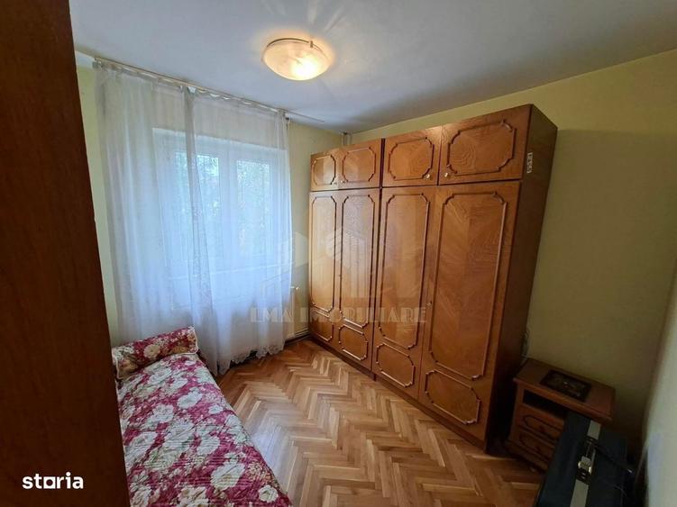 Apartament cu 3 camere semidecomandat în Central