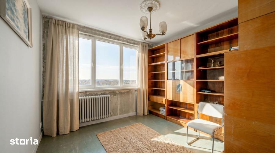 Apartament cu 4 camere semidecomandat, mobilat în Militari