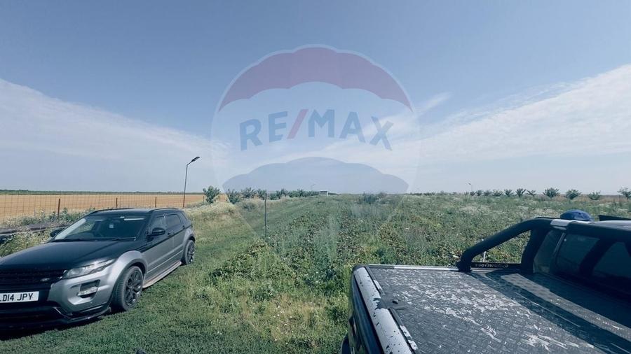 Teren agricol extravilan de 16750 mp, în Cârcea