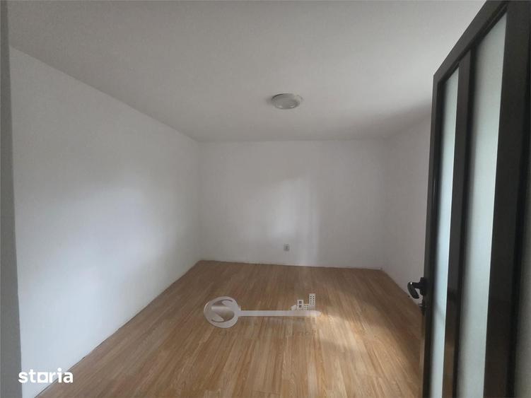 Apartament cu 3 camere decomandat în Holboca