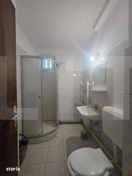 Apartament cu 3 camere decomandat în Sud