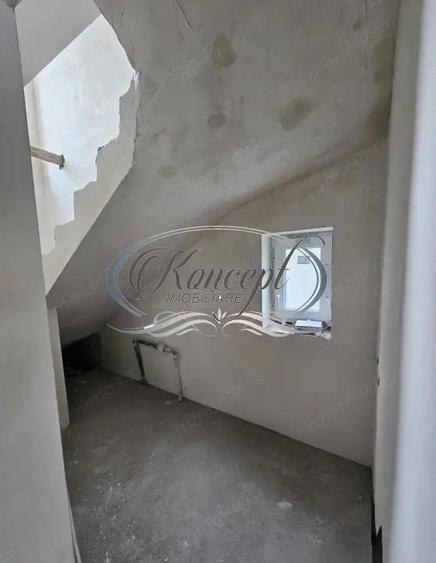 Casă cu 4 camere cu Canalizare în Tăuți