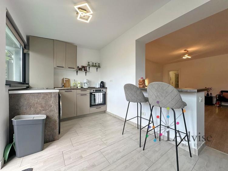 Apartament cu 4 camere decomandat, mobilat în Drumul Poienii