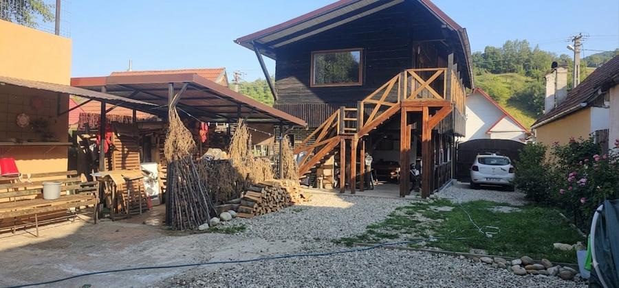 Casă individuală cu 5 camere cu Teren 960 Mp în Orlat
