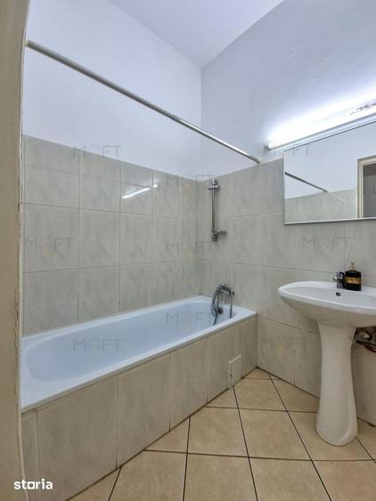 Casă individuală cu 5 camere cu Canalizare în Dorobanți