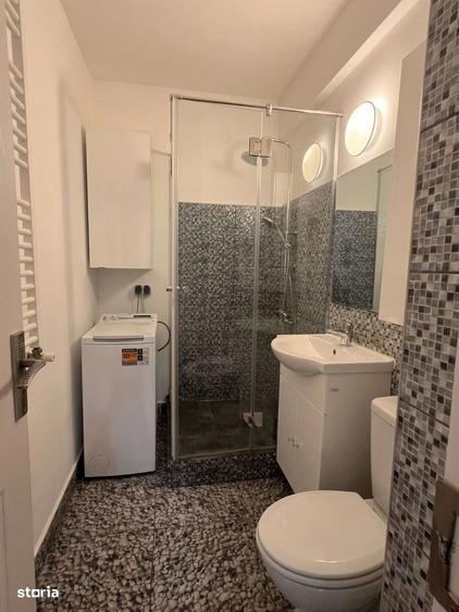 Apartament cu 2 camere, mobilat în Central