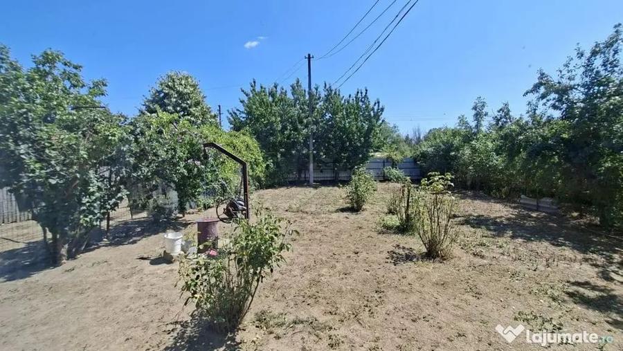 Casă cu 3 camere cu Teren 1667 Mp în Teiu
