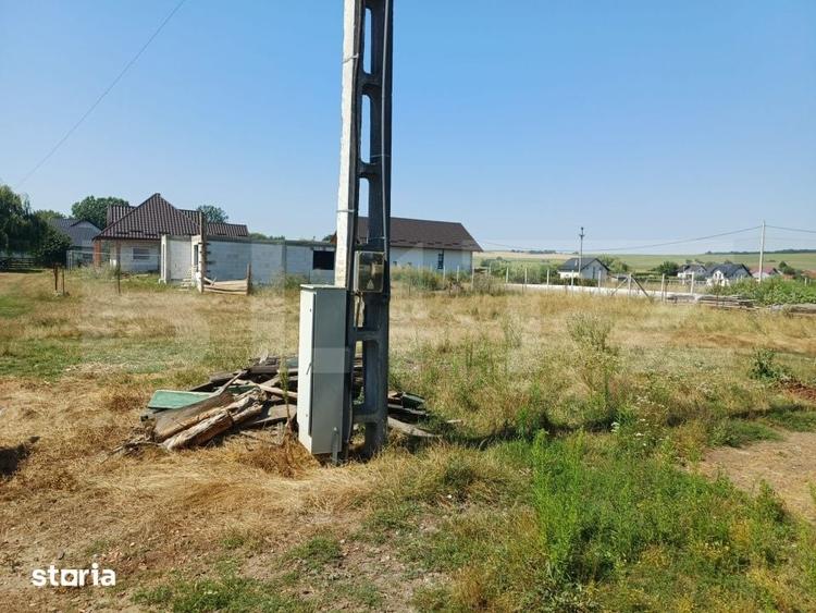 Teren de vanzare intravilan, 808 mp, zona Costana - 1